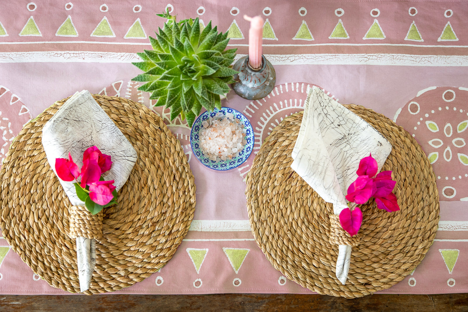 create a romantic table setting by adding this peachy pink table runner