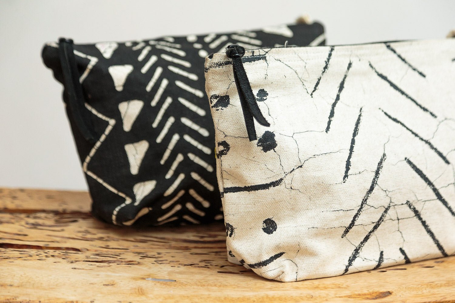 African made white wash bags that are the perfect blend of style and sustainability, while being made of 100% cotton.